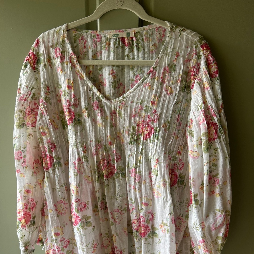 Dolma floral top/blouse